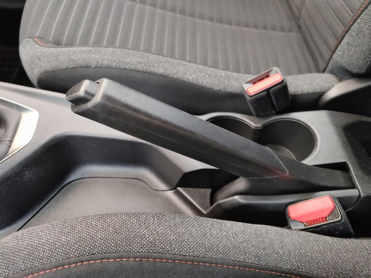 Peugeot 208 bluehdi 100 s&s bvm6 active — photo 18
