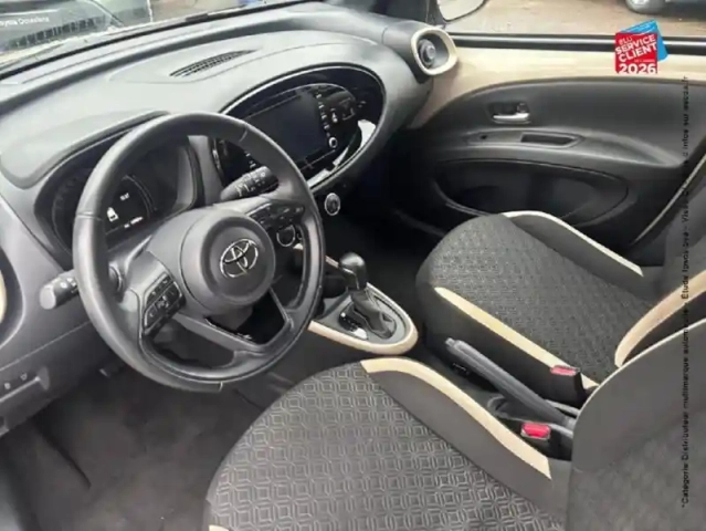 Toyota Aygo x 1.0 vvt-i 72ch design s-cvt — photo 15