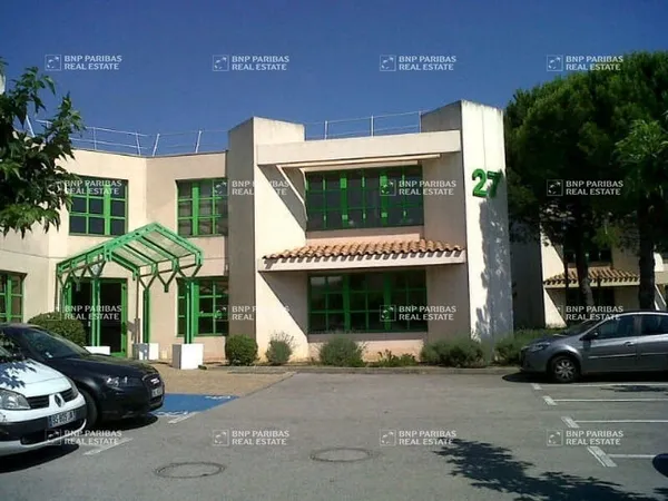 Bureaux 144 m²