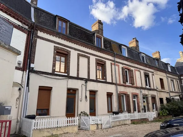 ENSEMBLE DE DEUX MAISONS VENDUES LOUÉES - INVESTISSEMENT LOCA