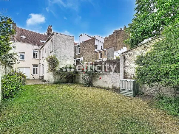 Maison 6 pièces 157 m²