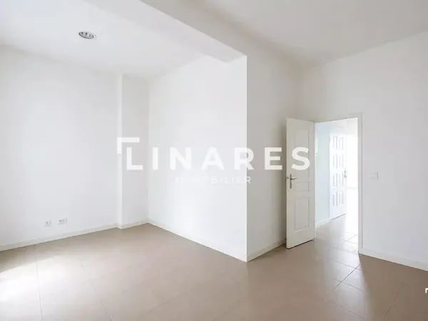 LE PRÉFECTORAL - Bureau de 119m² - DOUBLE DESTINATION HABITATION - 13006