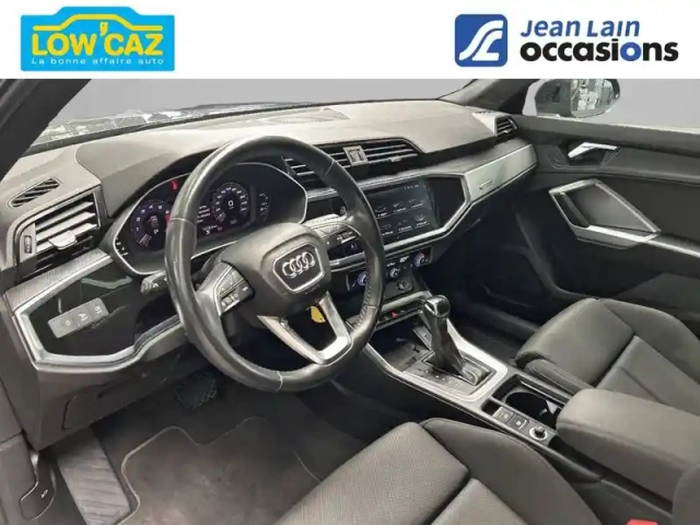 Audi Q3 35 tfsi 150 ch s tronic 7 — photo 11