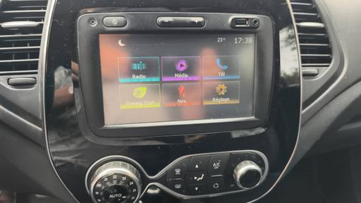 Renault Captur 0.9 TCe 90 - Intens – 2018 – 157324 km – Essence – Boîte Manuelle — photo 23