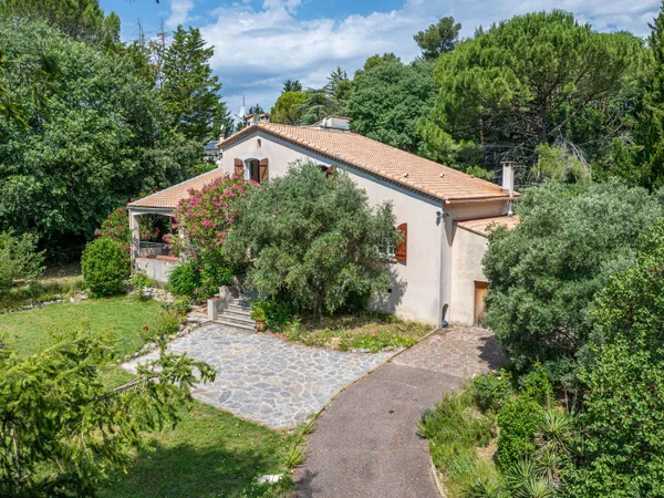 Maison 7 pièces 170 m²