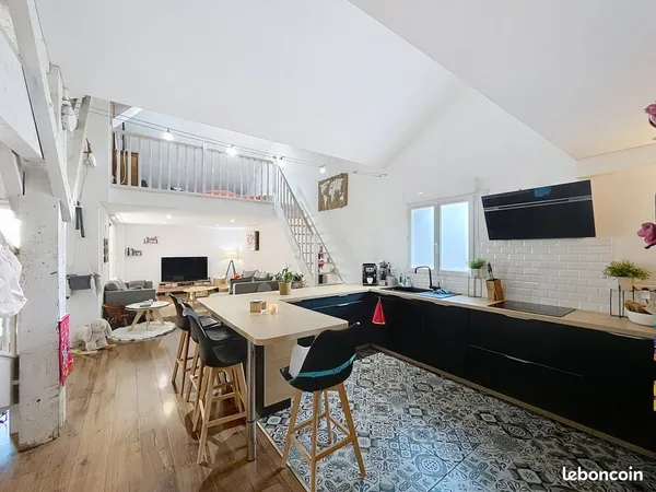 DUPLEX QUARTIER PRISé