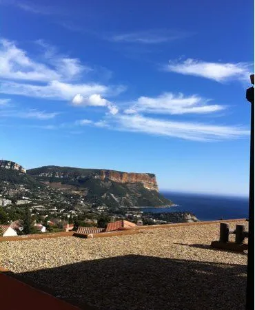 Loue t2 cassis 27 m2