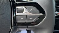 Peugeot 2008 1.2 Hybrid 110ch Allure e-DCS6 — photo 15