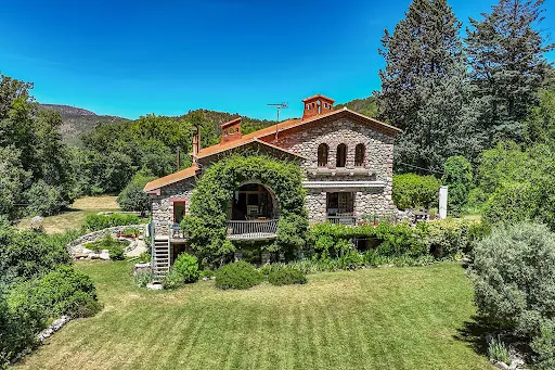 Maison 10 pièces 308 m²