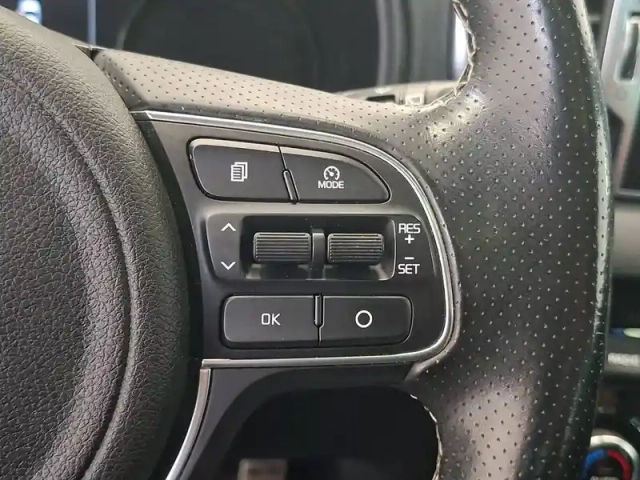 Kia Sportage 1.7 crdi 141 isg 4x2 dct7 — photo 32