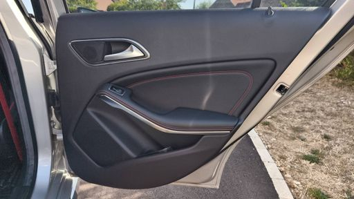 Mercedes Classe A 45 AMG 360 4Matic 7G-Tronic - AMG – 2015 – 83594 km – Essence – Boîte Automatique — photo 31