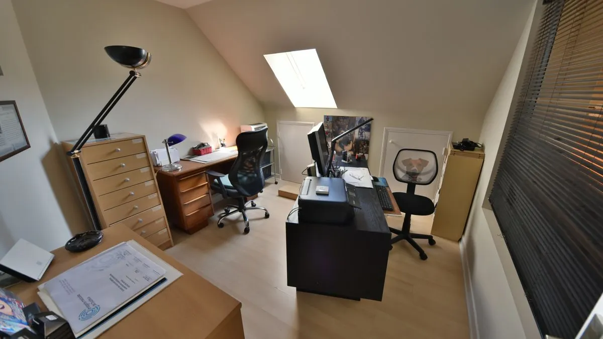Photo 16