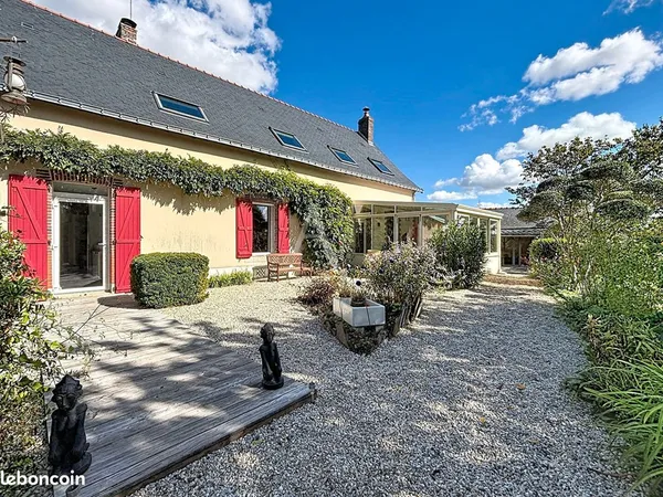 Propriété 8 pièces 201 m²