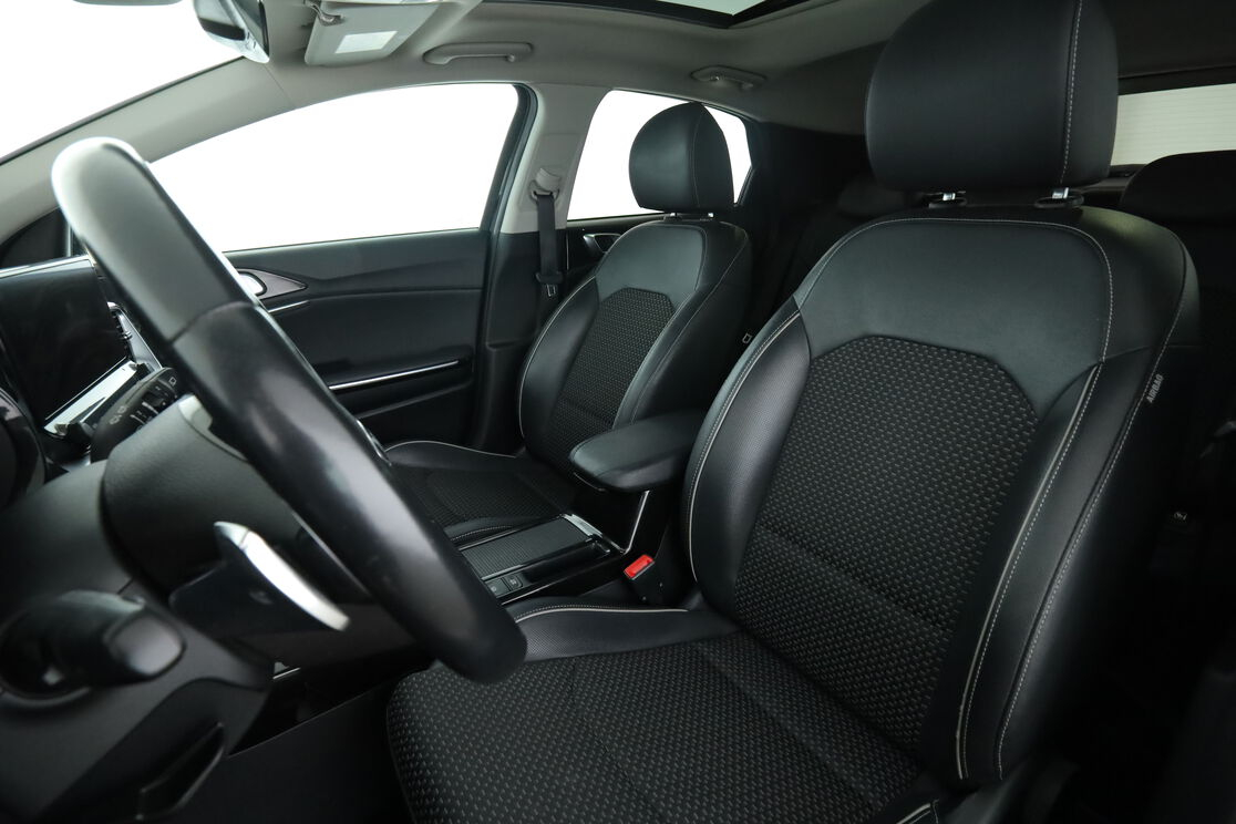 Kia XCeed 1.4 T-GDi ISG Launch Edition DCT7 — photo 9