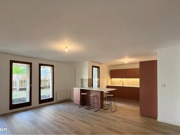 Location grand T2 67m2 avec jardin