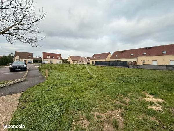 Terrain 461 m² LE CHATELET EN BRIE