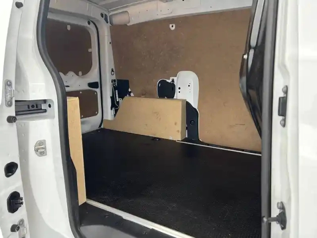 Renault Express Van blue dci 75 — photo 50