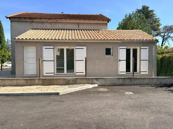 LE THOR COUP DE COEUR POUR CETTE MAISON NEUVE AVEC JARDINET