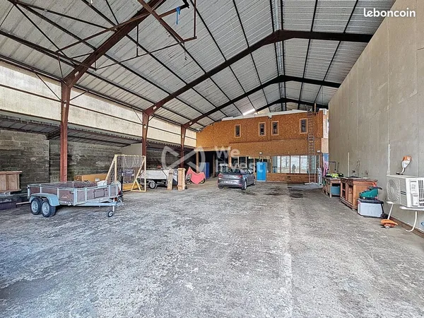 Local 761 m² Sainte-Eulalie-d'Olt