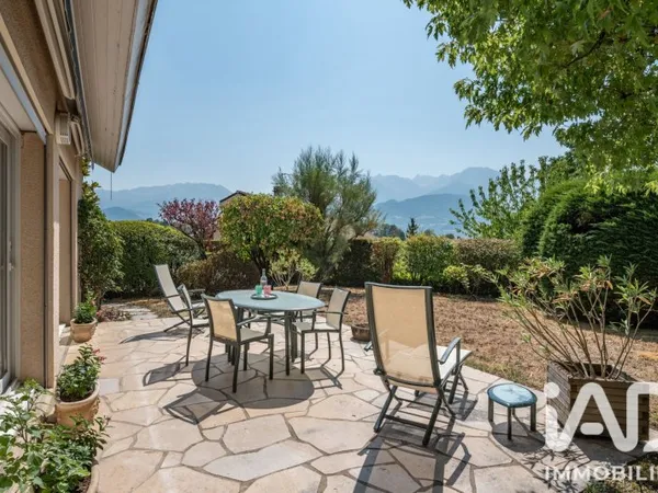 Maison 6 pièces 144 m²