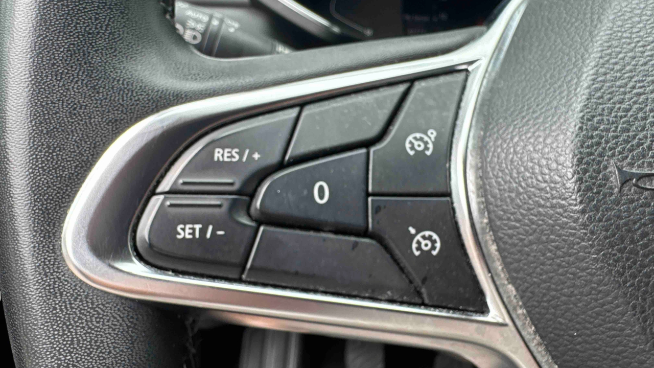 Renault Captur TCe 90 — photo 19