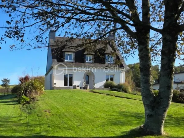 Maison 7 pièces 143 m²