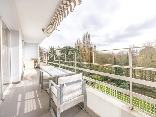 Appartement T4 Balcon