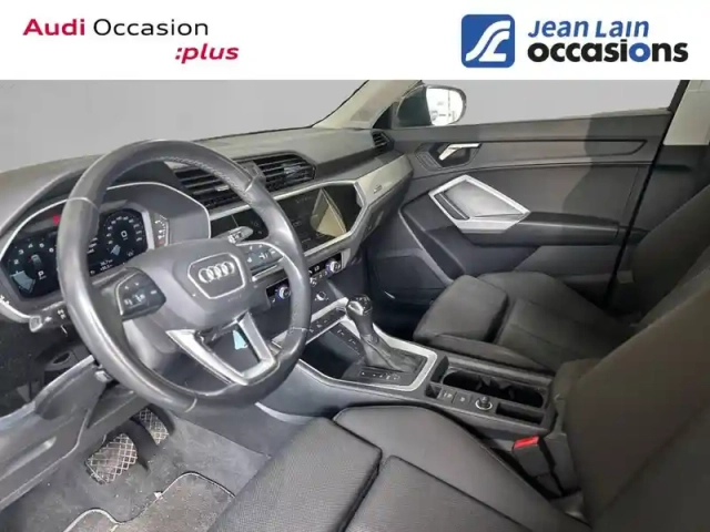 Audi Q3 sportback 35 tfsi 150 ch s tronic 7 — photo 11