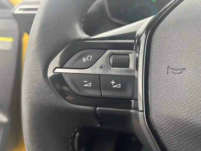 Peugeot 208 electrique 50 kwh 136ch — photo 15