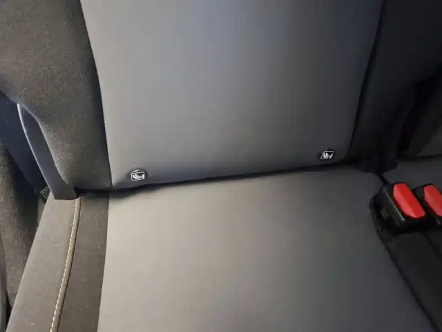 Dacia Jogger eco-g 100 7 places gsr2 — photo 132