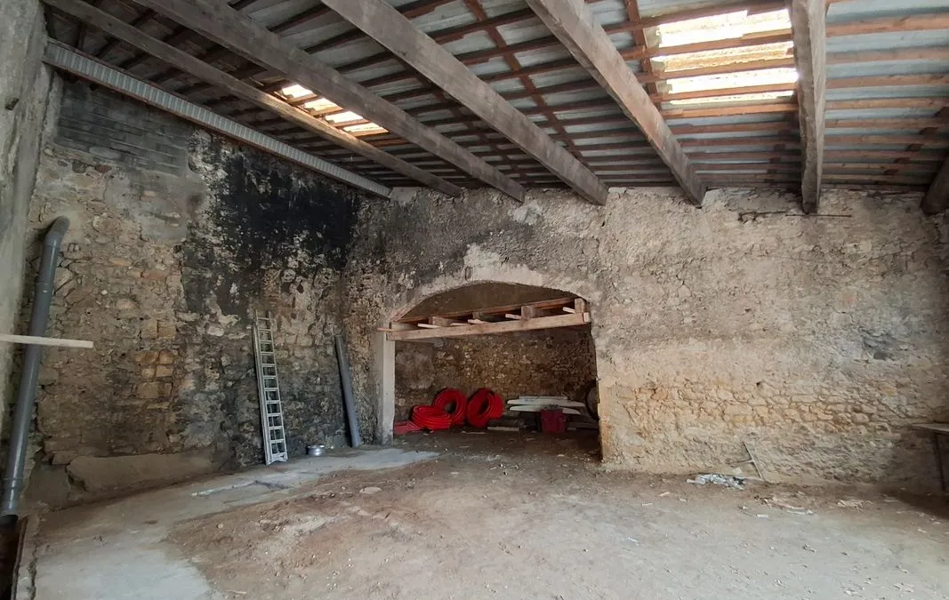 Photo 3