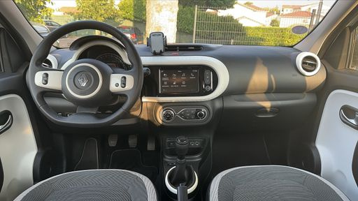 Renault Twingo 1.0 SCe 65 - Equilibre – 2022 – 24033 km – Essence – Boîte Manuelle — photo 19