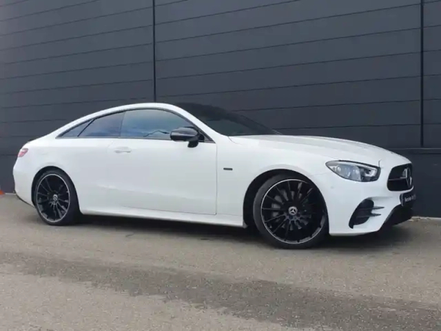 Mercedes Cla sse e 220 d amg line coupé — photo 11