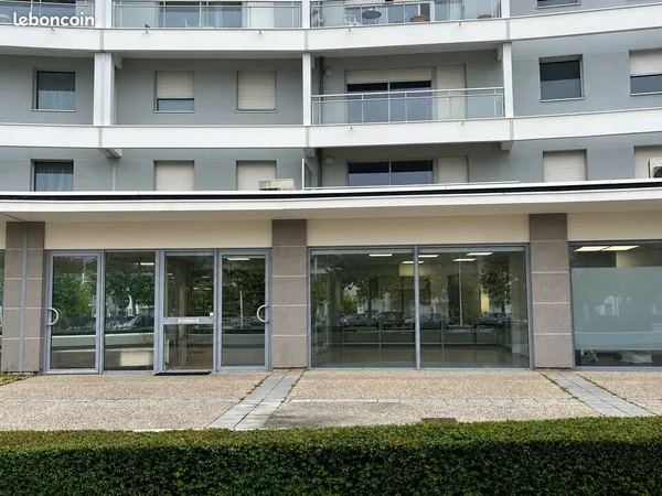 Local commercial 45 m² CESSON-SÉVIGNÉ