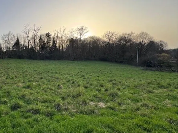 Terrain à bâtir constructible