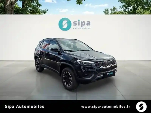 Jeep Compass 1.3 phev t4 240 ch 4xe eawd — photo 7