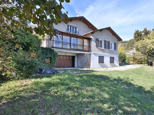 Maison 6 pièces 153 m²
