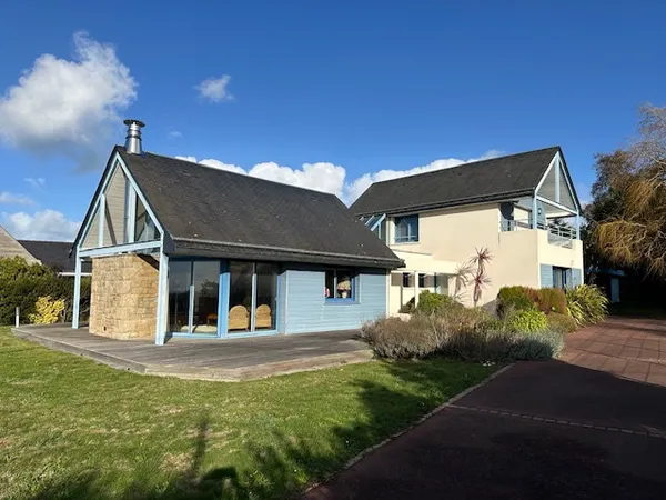 Belle propriété d'architecte de 223M2 avec VUE MER PANORAMIQ