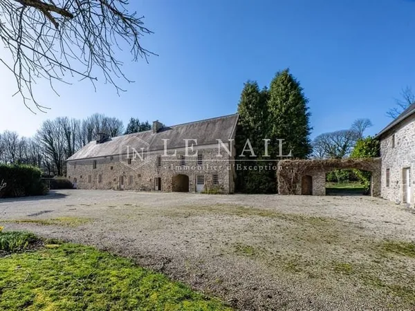 Ferme-Manoir du XVIIe siècle à proximité de Coutances ( Manche)