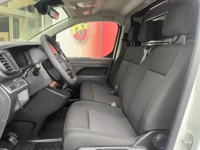 Fiat Scudo fg m 1.5 diesel 120ch pack premium connect — photo 13