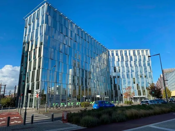 Bureaux 1988 m²