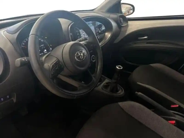 Toyota Aygo X 1.0 vvt-i 72ch dynamic — photo 14