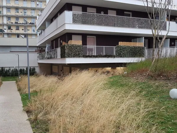 Studio 29 m² Colombes