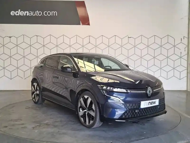 Renault Megane e-tech ev60 220 ch super charge — photo 7