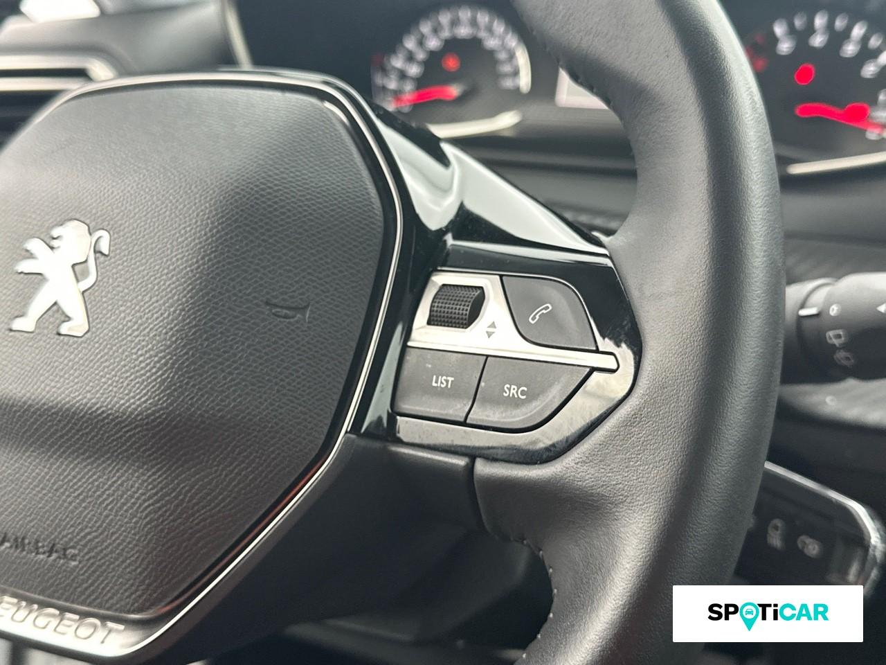 Peugeot 208 1.2 puretech 100ch s&s style 118g — photo 18