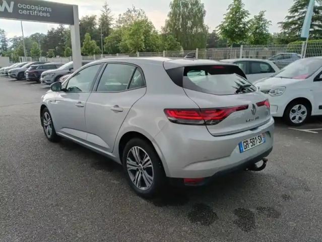 Renault Megane blue dci 115 edc evolution 5p — photo 3