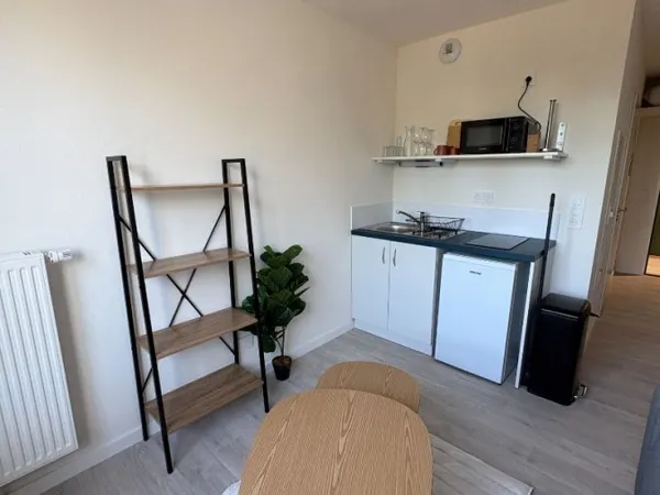 Studio 1 pièce 19 m²