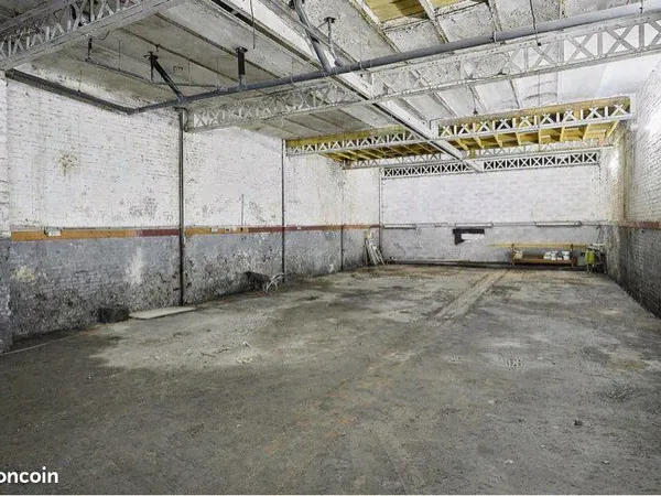 Entrepôt 230 m² à louer Roubaix (Hommelet) Ruelle sécurisée