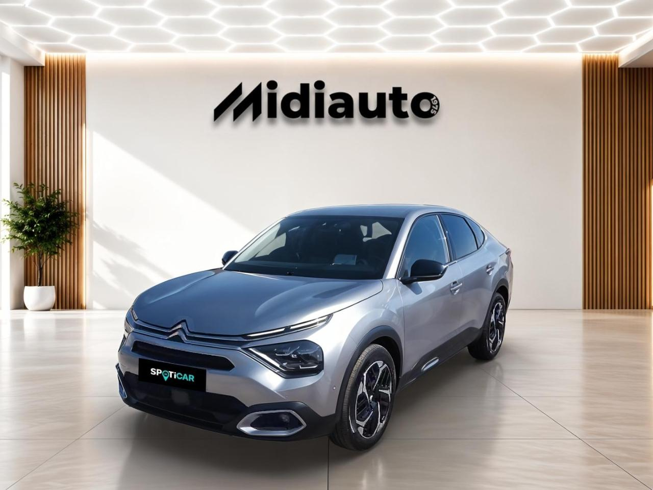 Citroën C4 X puretech 130ch s&s shine eat8 — photo 1