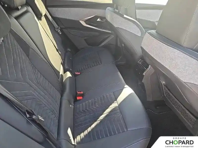 Peugeot 3008 hybrid 145 e-dcs6 — photo 20
